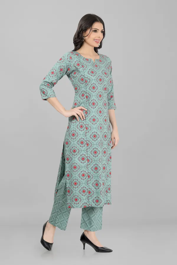 Pista_Feeding_&_Maternity_Dress_With_Zippers_(Top_&_Bottom)